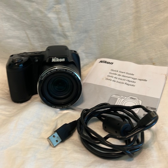 Nikon Cool Pix L320 digital camera